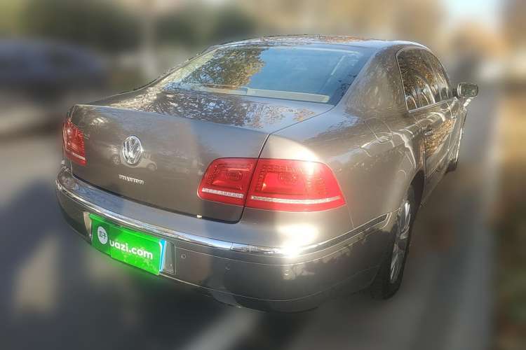 Used Volkswagen Phaeton 2012 3.0L Business Edition Rear Right 45 Deg