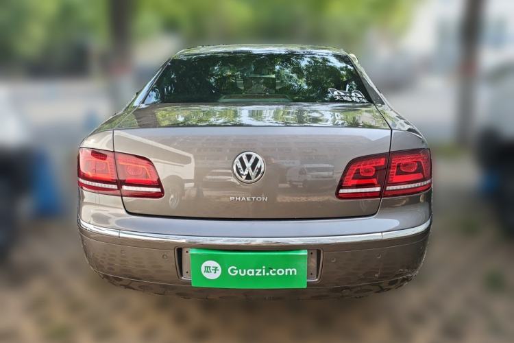 Used Volkswagen Phaeton 2012 3.0L Business Edition Rear