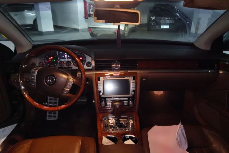 Used Volkswagen Phaeton 2012 3.0TDI Executive Version Center Console