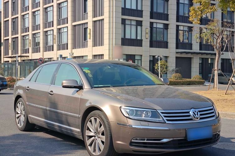 Used Volkswagen Phaeton 2012 3.6L Deluxe Custom Edition Exterior 2