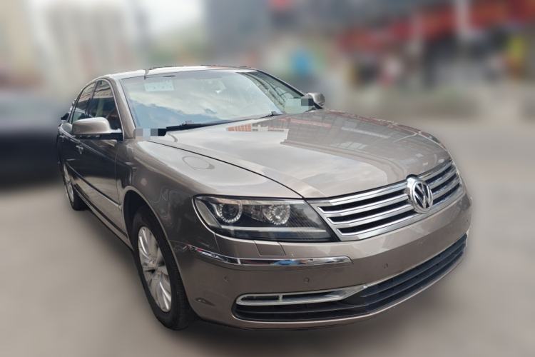 Used Volkswagen Phaeton 2012 3.0L Business Edition Front Right 45 Deg