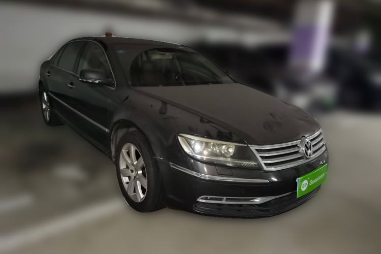 Used Volkswagen Phaeton 2012 3.0TDI Executive Version Front Right 45 Deg