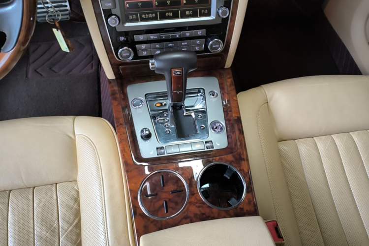 Used Volkswagen Phaeton 2012 3.0L Executive Version Gear Lever