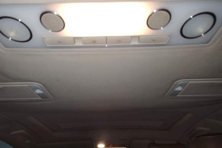 Used Volkswagen Phaeton 2012 3.0TDI Executive Version Headliner