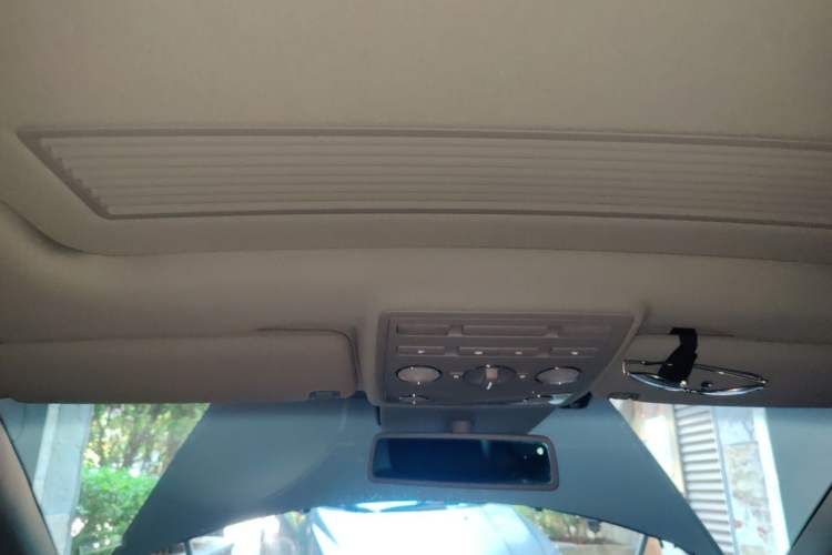 Used Volkswagen Phaeton 2012 3.0L Business Edition Headliner