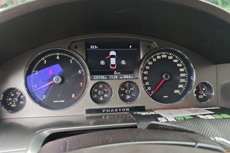 Used Volkswagen Phaeton 2012 3.0L Business Edition Instrument Cluster