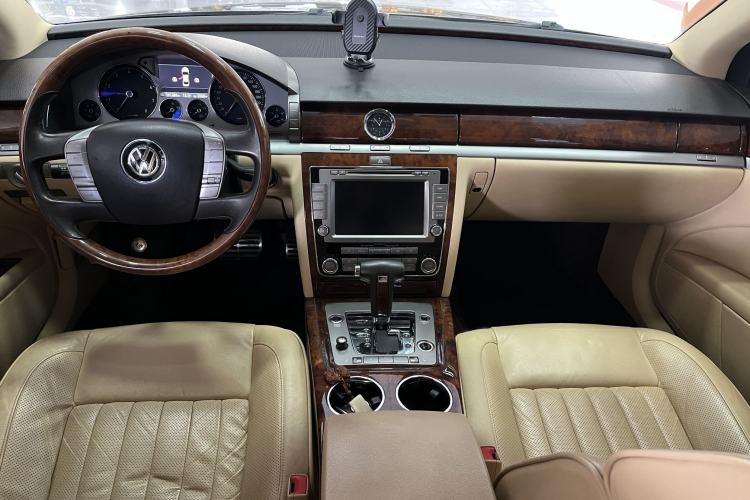Used Volkswagen Phaeton 2012 3.0L Executive Version Interior 2