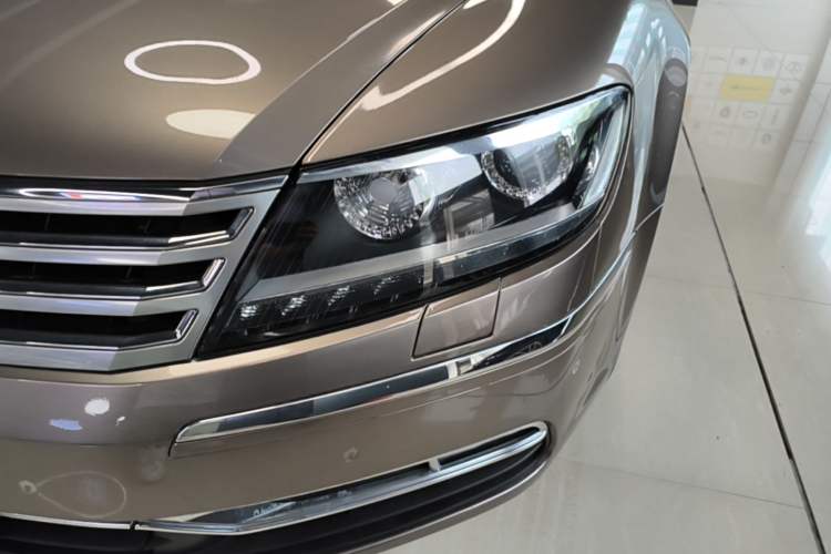 Used Volkswagen Phaeton 2012 3.0L Executive Version Left Front Headlight