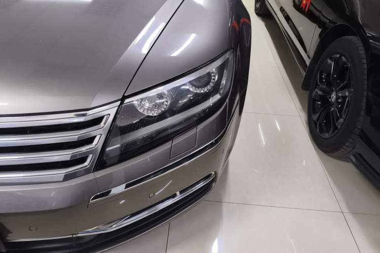 Used Volkswagen Phaeton 2012 3.0L Executive Version Left Front Headlight