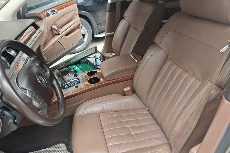 Used Volkswagen Phaeton 2012 3.0L Business Edition Left Front Seat