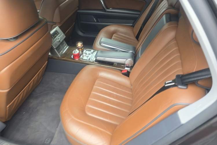 Used Volkswagen Phaeton 2012 3.6L Deluxe Custom Edition Left Rear Seat