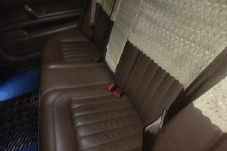 Used Volkswagen Phaeton 2012 3.0L Business Edition Left Rear Seat