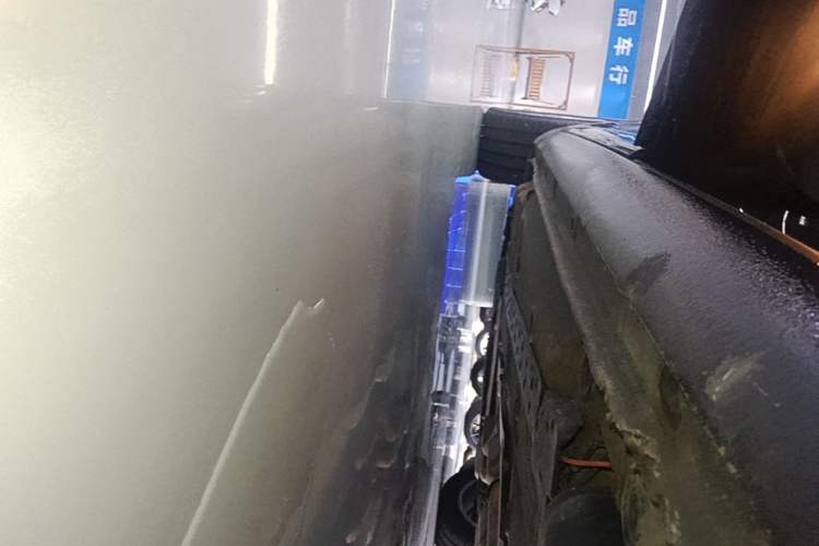 Used Volkswagen Phaeton 2012 3.0L Executive Version Left Side Sill