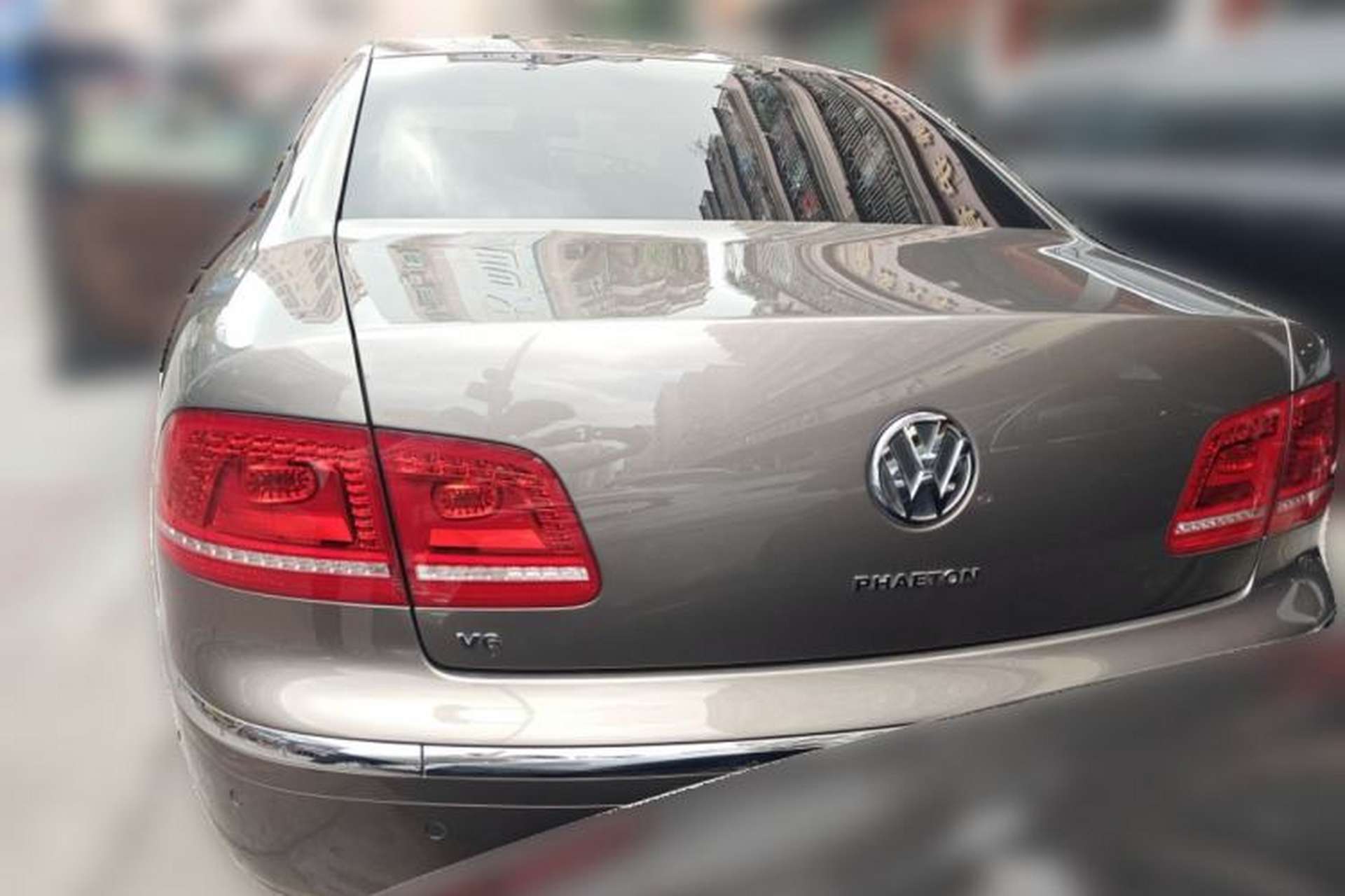 Used Volkswagen Phaeton 2012 3.0L Business Edition Rear