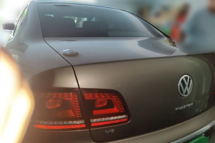 Used Volkswagen Phaeton 2012 3.0L Business Edition Rear