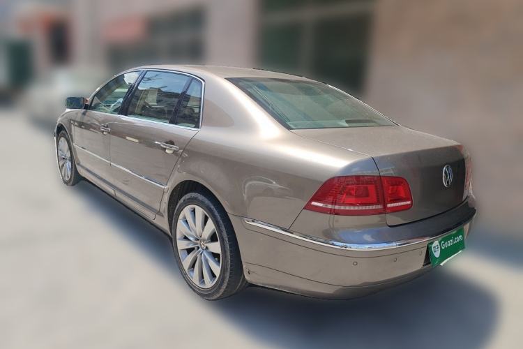 Used Volkswagen Phaeton 2012 3.6L Deluxe Custom Edition Rear Left 45 Deg