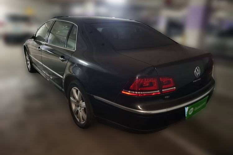 Used Volkswagen Phaeton 2012 3.0TDI Executive Version Rear Left 45 Deg