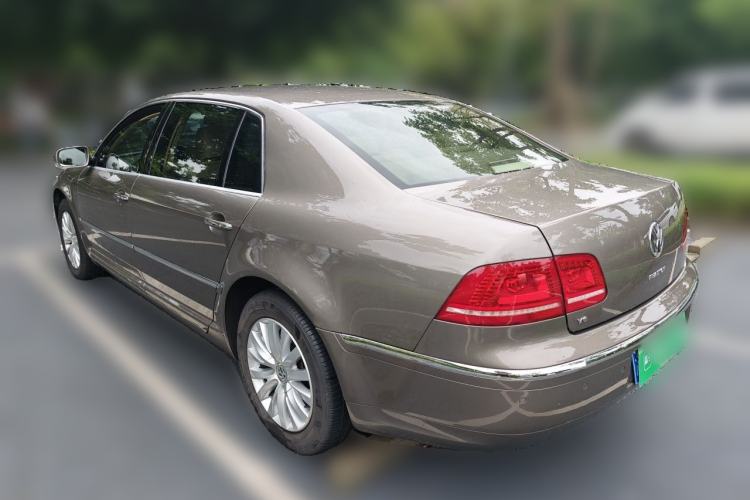 Used Volkswagen Phaeton 2012 3.0L Business Edition Rear Left 45 Deg