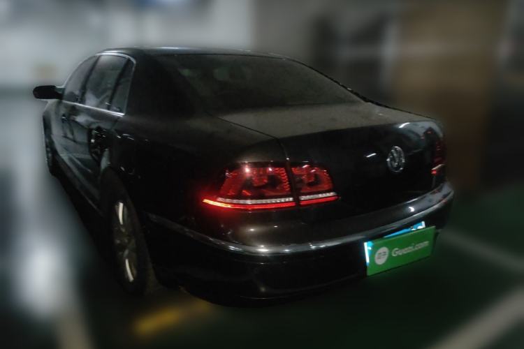Used Volkswagen Phaeton 2012 3.0L Business Edition Rear Left 45 Deg