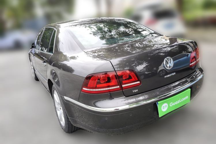 Used Volkswagen Phaeton 2012 3.0TDI Elite Custom Edition Rear Left 45 Deg