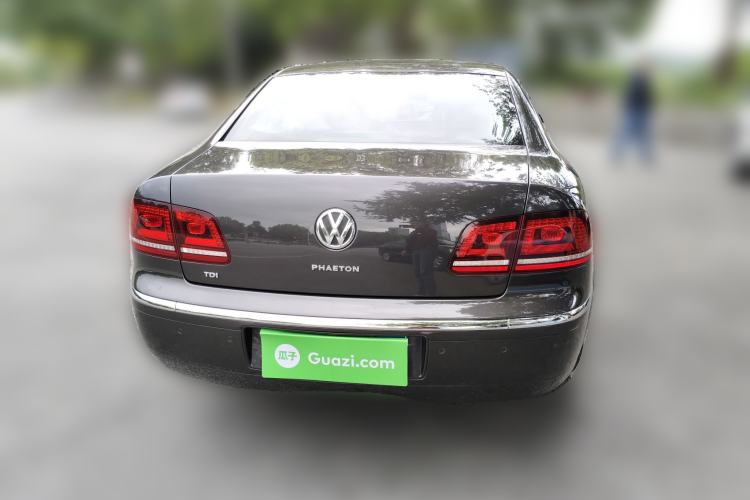 Used Volkswagen Phaeton 2012 3.0TDI Elite Custom Edition Rear