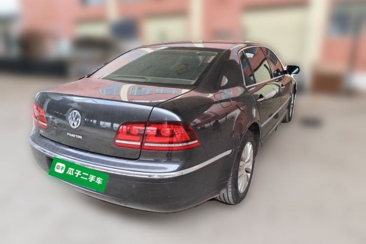 Used Volkswagen Phaeton 2012 3.0L Business Edition Rear Right 45 Deg