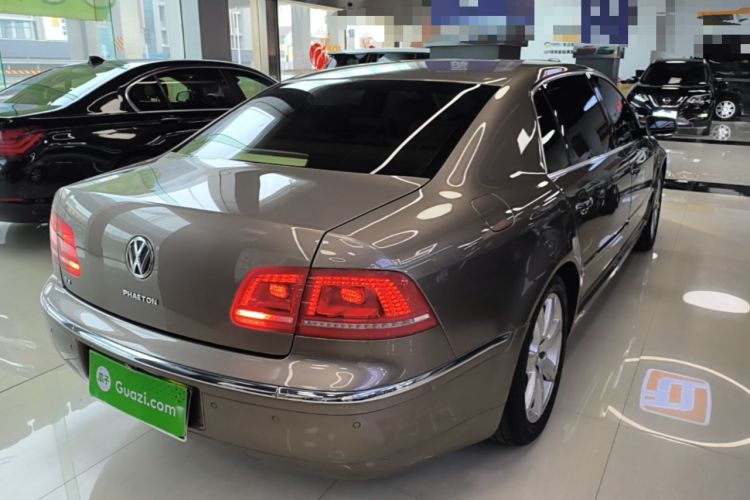 Used Volkswagen Phaeton 2012 3.0L Executive Version Rear Right 45 Deg