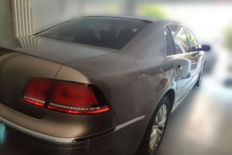 Used Volkswagen Phaeton 2012 3.0L Business Edition Rear Right 45 Deg