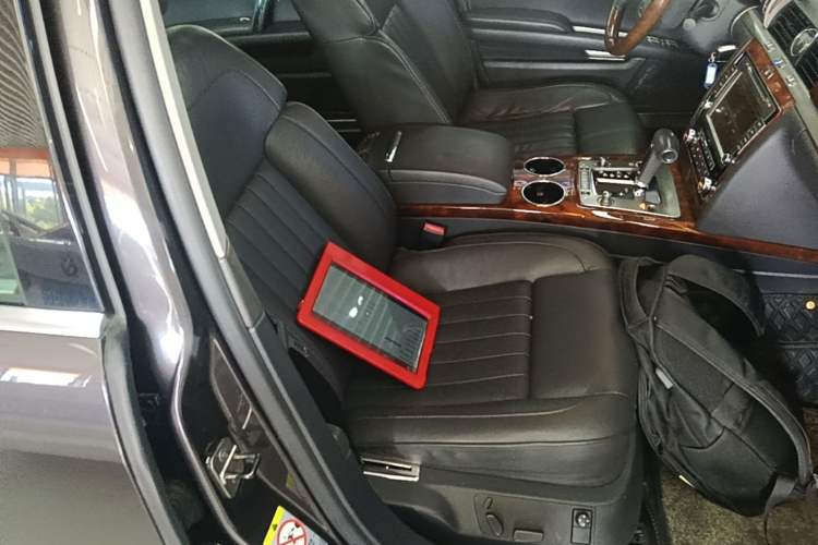 Used Volkswagen Phaeton 2012 3.0L Executive Version Right Front Seat