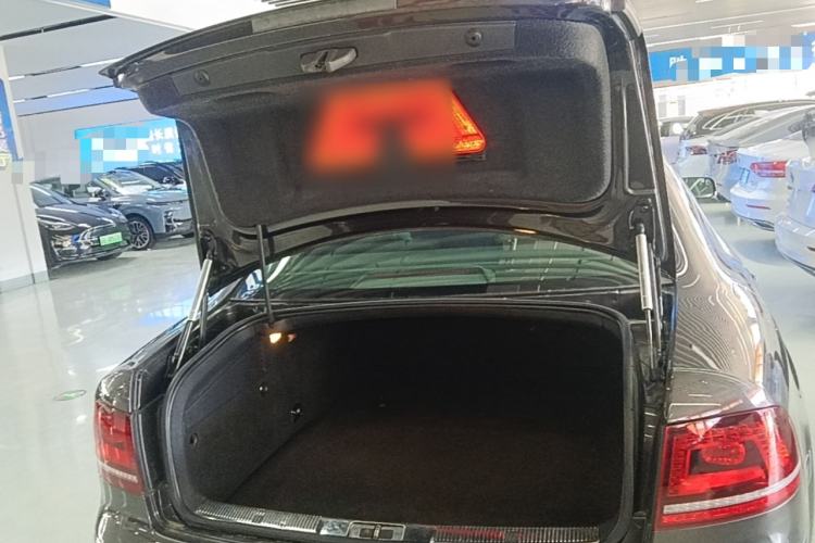 Used Volkswagen Phaeton 2012 3.0L Executive Version Trunk