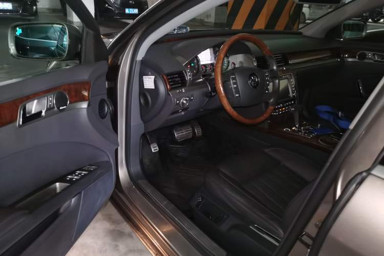 Used Volkswagen Phaeton 2012 3.0TDI Executive Version Driver Seat