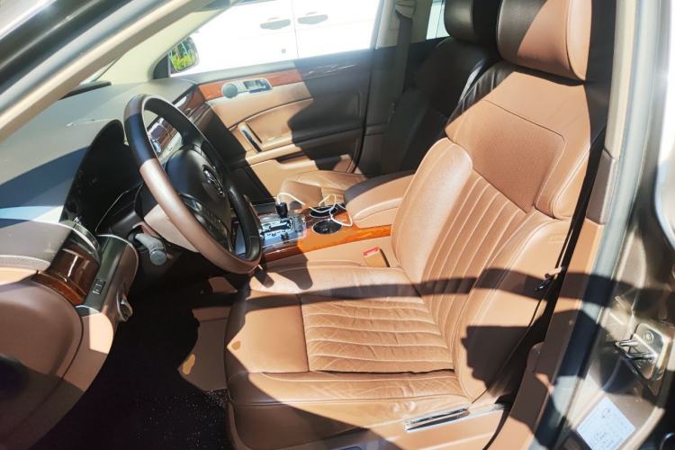 Used Volkswagen Phaeton 2012 3.0L Business Edition Left Front Seat