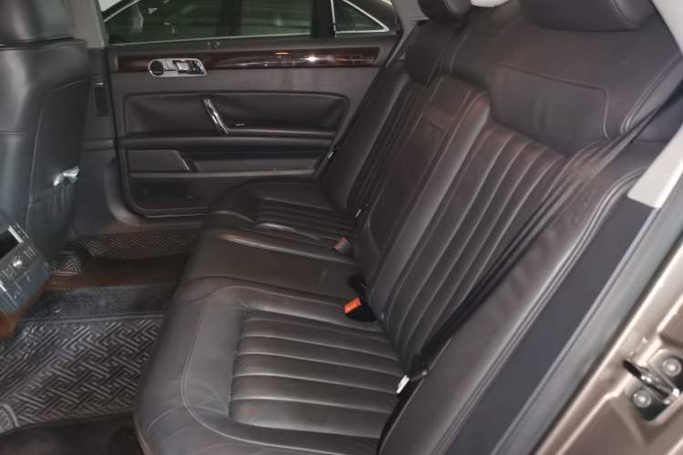 Used Volkswagen Phaeton 2012 3.0TDI Executive Version Left Rear Seat