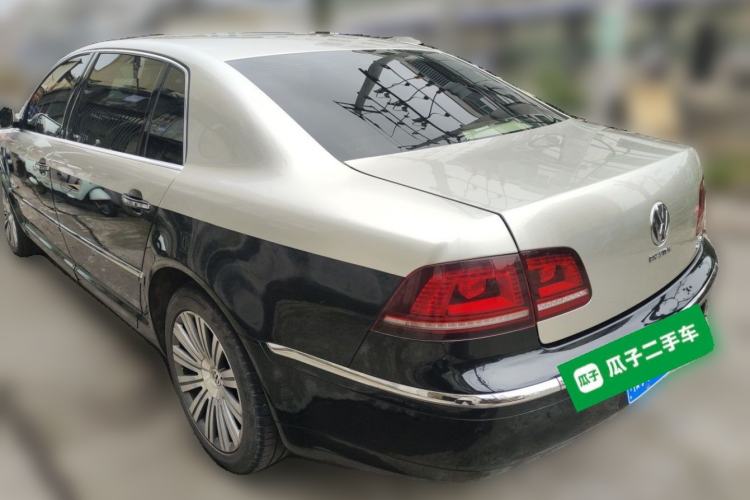 Used Volkswagen Phaeton 2012 3.6L Deluxe Custom Edition Rear Left 45 Deg