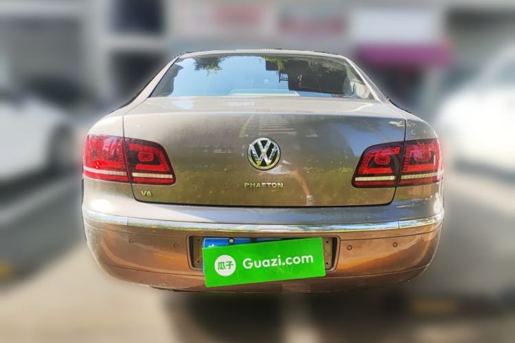Used Volkswagen Phaeton 2012 3.0L Business Edition Rear