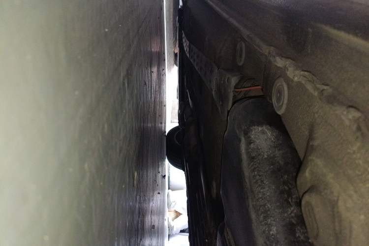 Used Volkswagen Phaeton 2012 3.0L Business Edition Chassis Rear Left