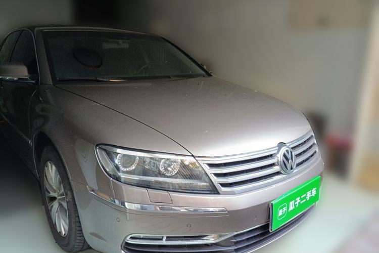 Used Volkswagen Phaeton 2012 3.0L Business Edition Front Right 45 Deg