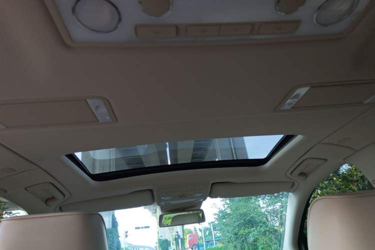 Used Volkswagen Phaeton 2012 3.0L Executive Version Headliner