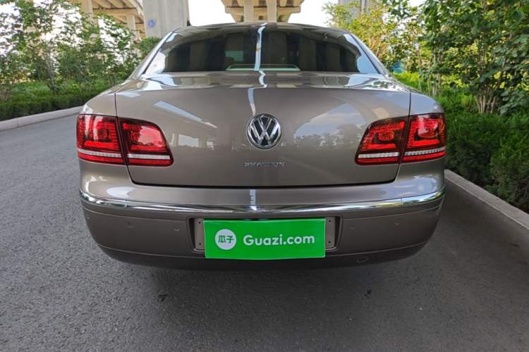Used Volkswagen Phaeton 2012 3.0L Executive Version Rear