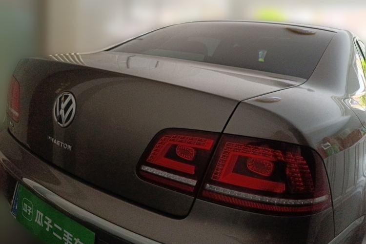 Used Volkswagen Phaeton 2012 3.0L Business Edition Rear