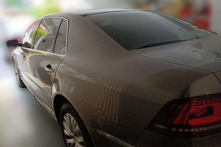 Used Volkswagen Phaeton 2012 3.0L Business Edition Rear Left 45 Deg