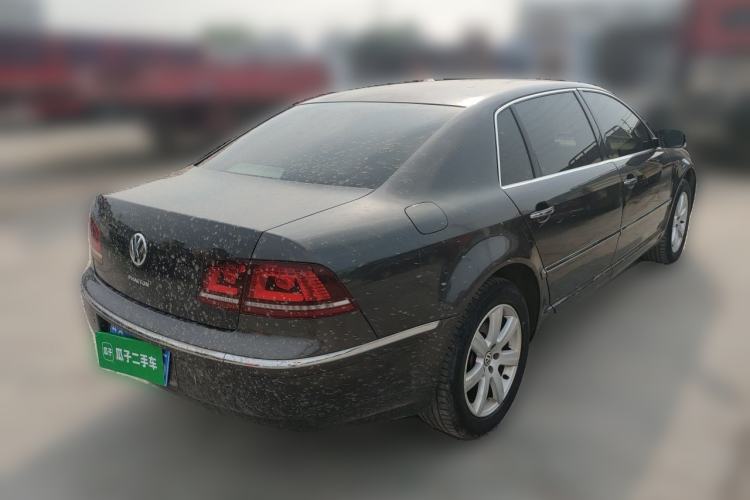 Used Volkswagen Phaeton 2012 3.0L Executive Version Rear Right 45 Deg