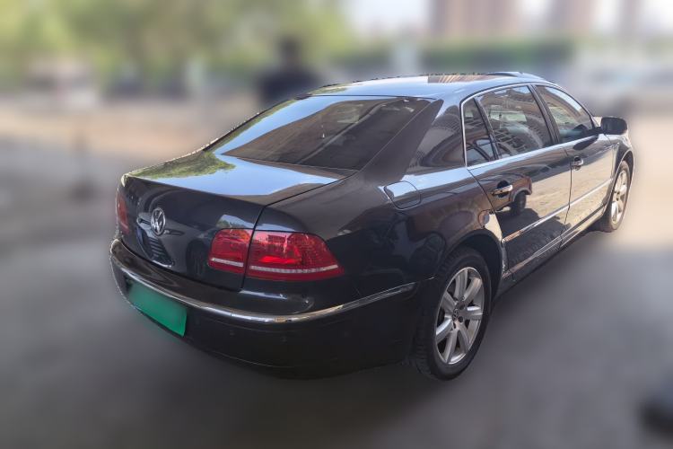 Used Volkswagen Phaeton 2012 3.0L Executive Version Rear Right 45 Deg