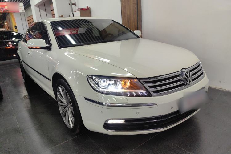 Used Volkswagen Phaeton 2012 3.0L Business Edition Front Right 45 Deg