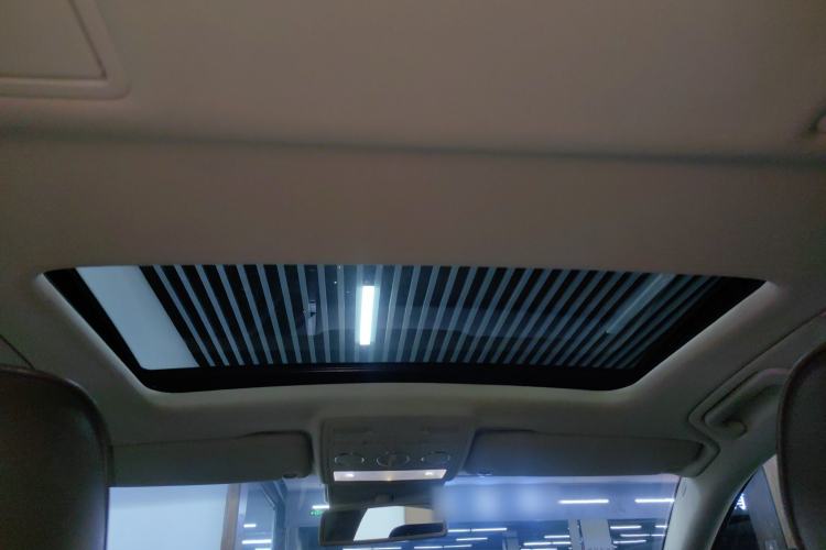 Used Volkswagen Phaeton 2012 3.0L Business Edition Headliner