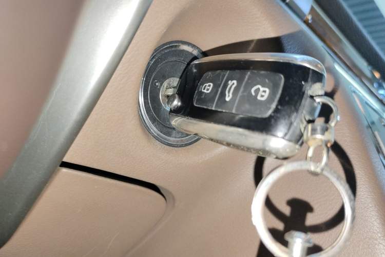 Used Volkswagen Phaeton 2012 3.0L Business Edition Interior 1