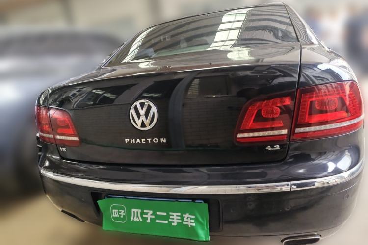 Used Volkswagen Phaeton 2013 4.2L Barchetta Flo Edition Rear