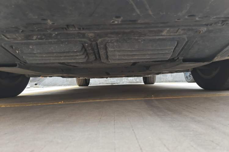 Used Volkswagen Phaeton 2014 3.0L Business Model Chassis Front
