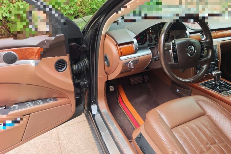 Used Volkswagen Phaeton 2014 3.0L Business Model Driver Seat