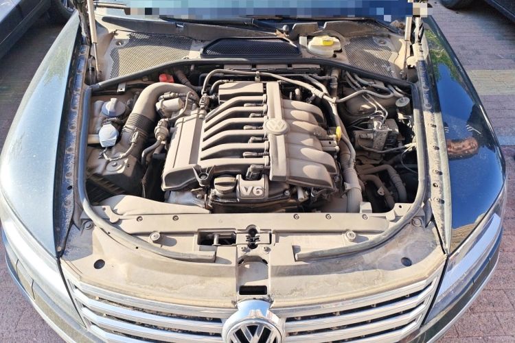 Used Volkswagen Phaeton 2014 3.0L Business Model Engine Bay